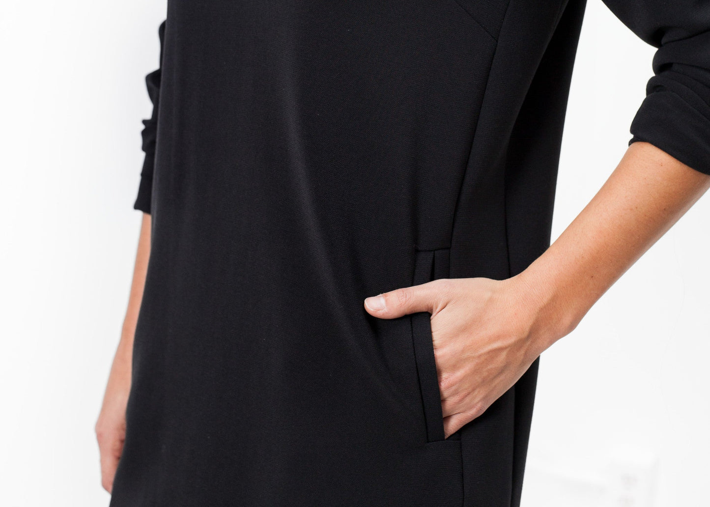 A-line Pocket Shift in Black