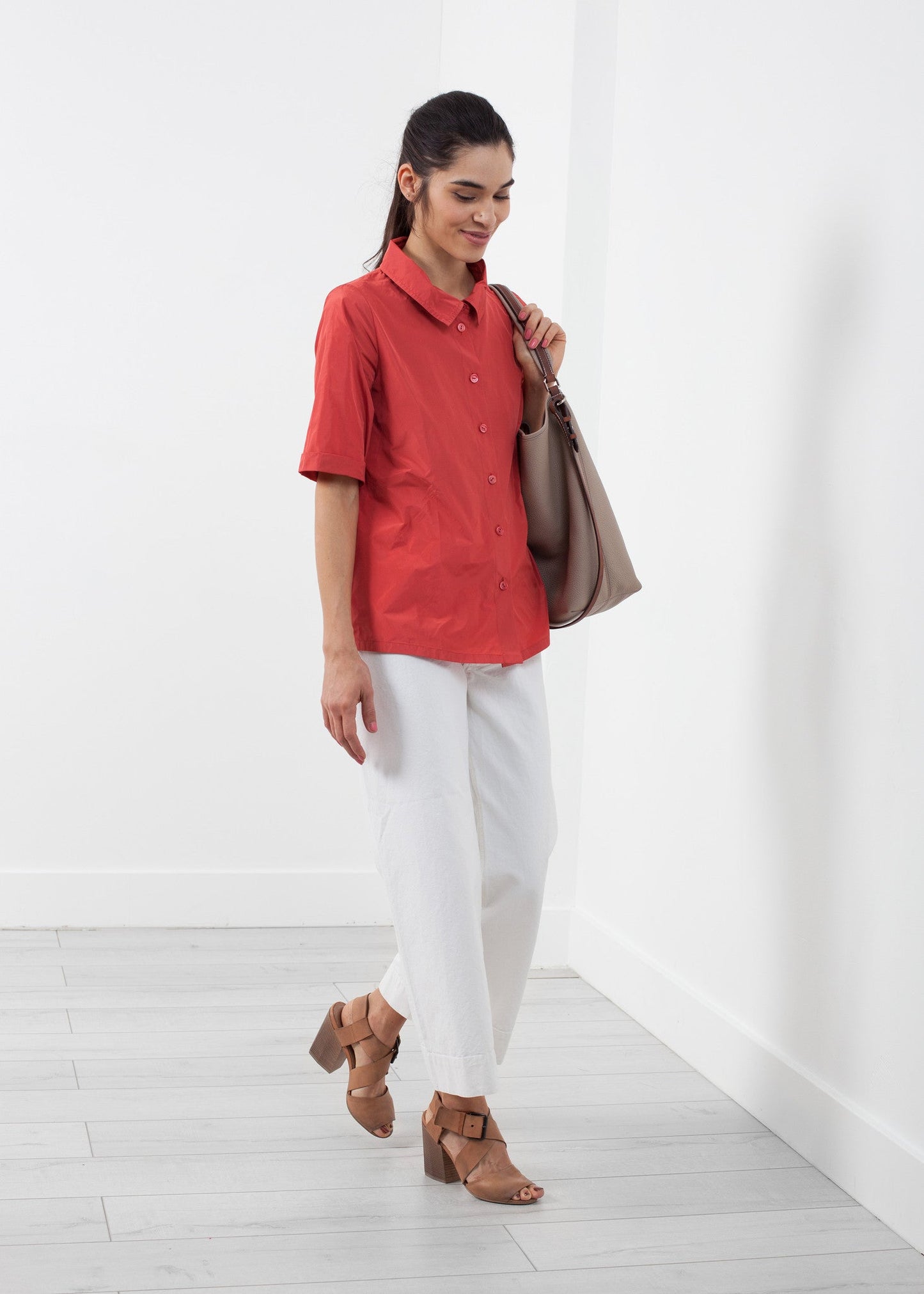 Short-sleeve button-up