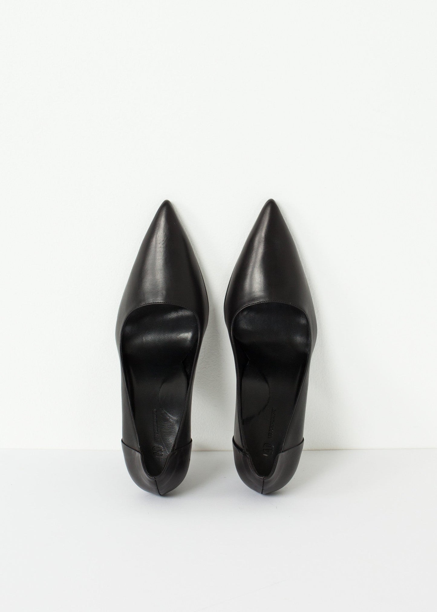 Glove heel