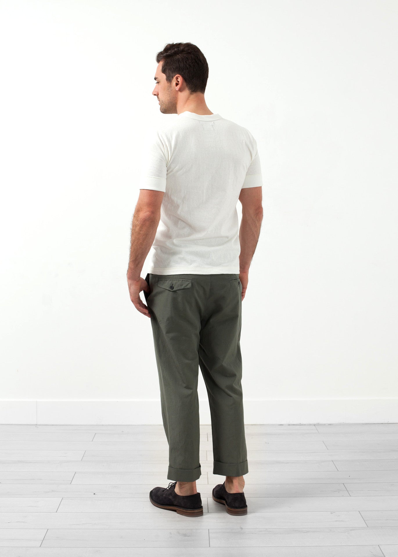 Flat-front cuffed trousers