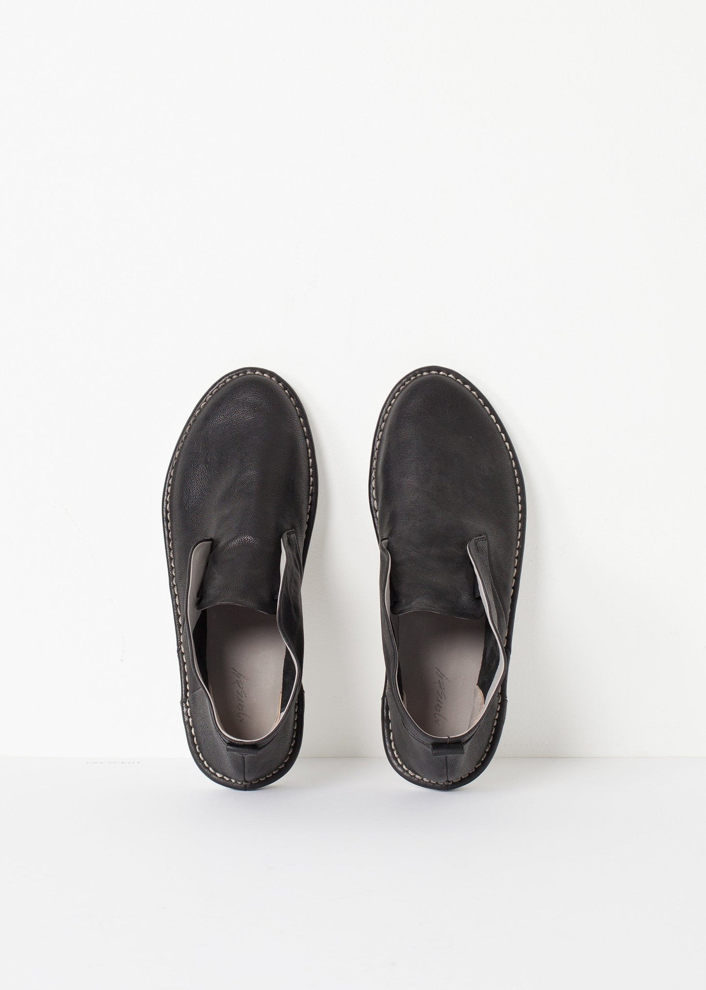 Faceless Sneaker