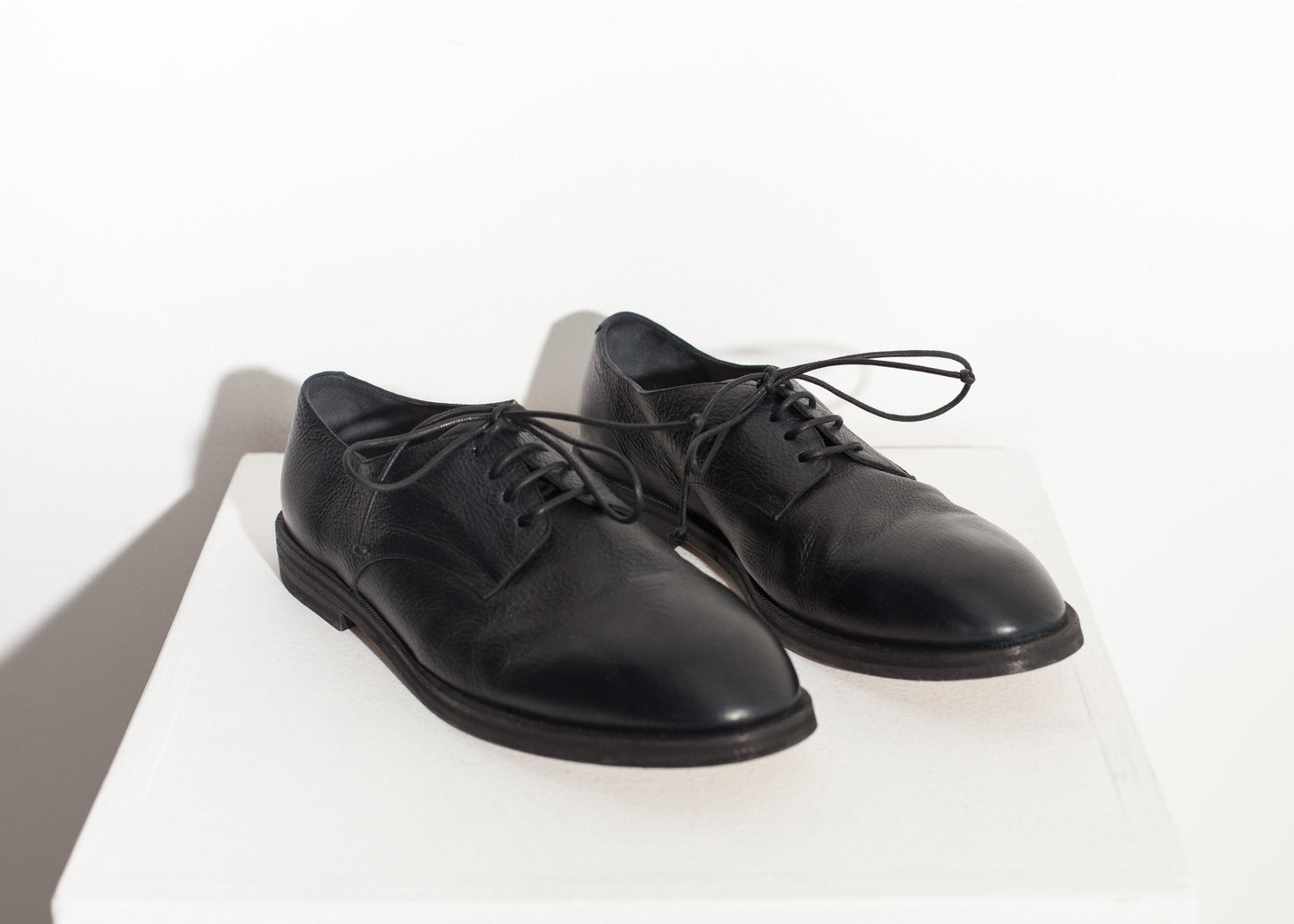 Spiro Oxford in Black