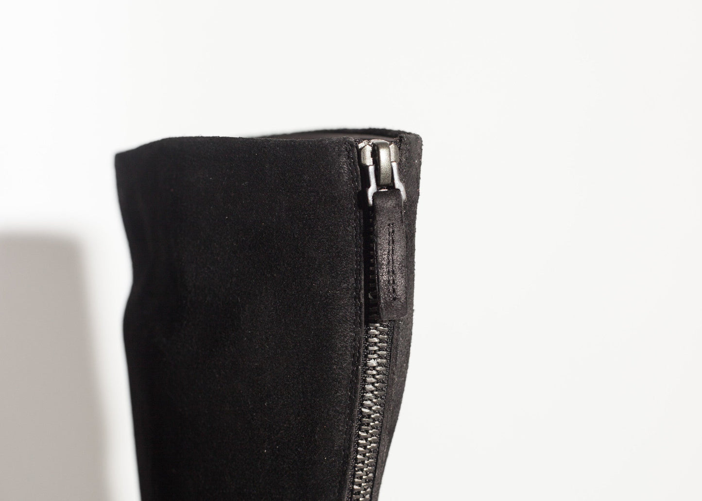 Knee-high boot in black