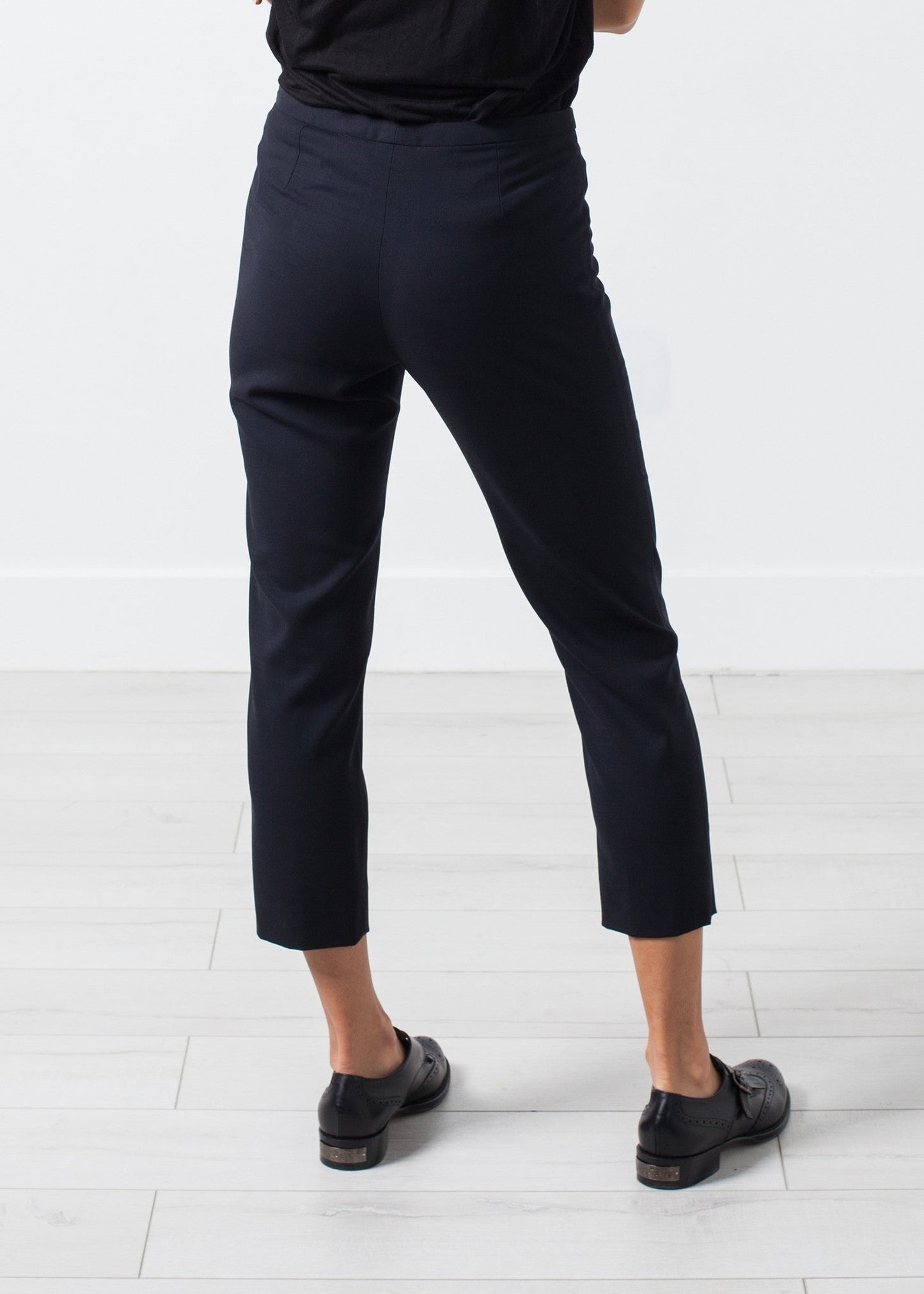 Wool Cropped Pants in Navy