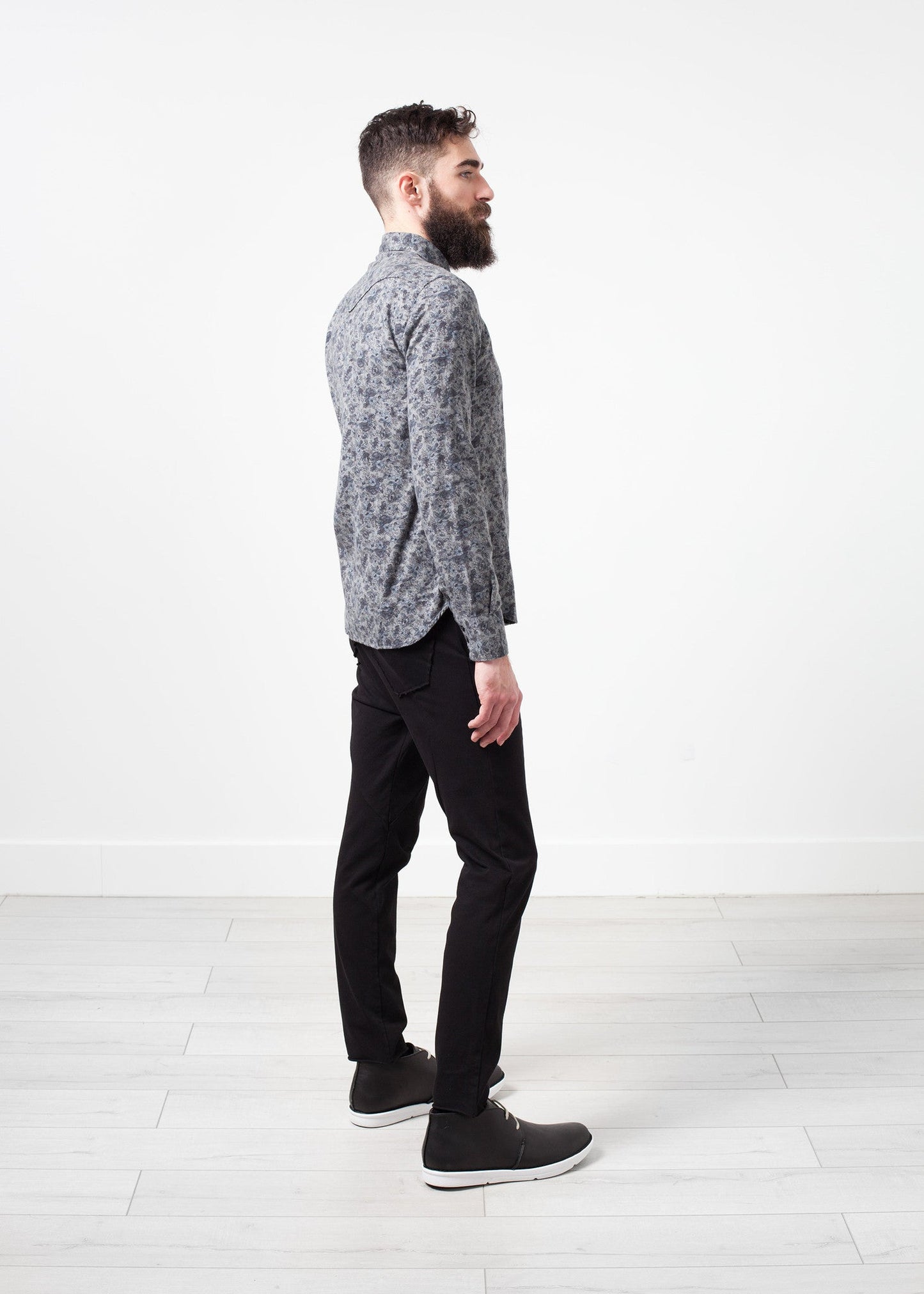 Western Arkansas Button-Up in Gray Floral