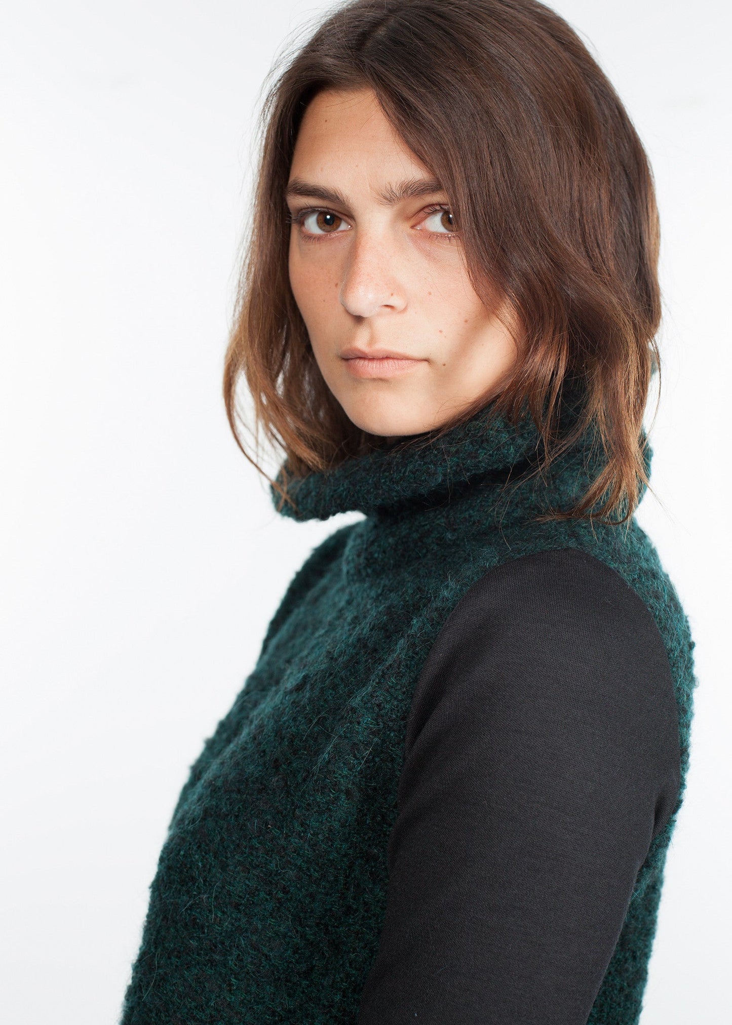 Bouclé Turtle Neck in Green/Black