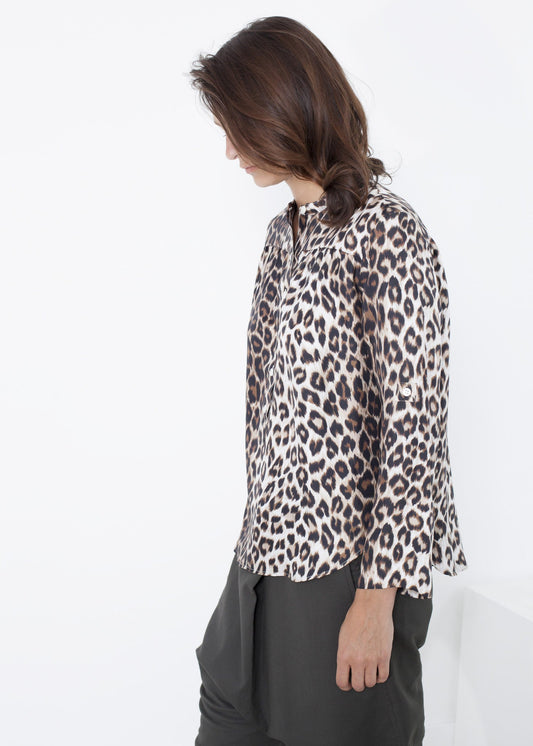 Madame L. Blouse in Leopard