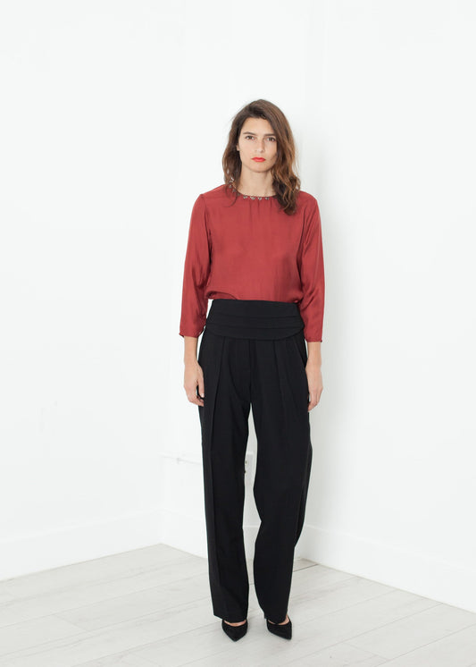 Pleated Waistband Trousers in Black