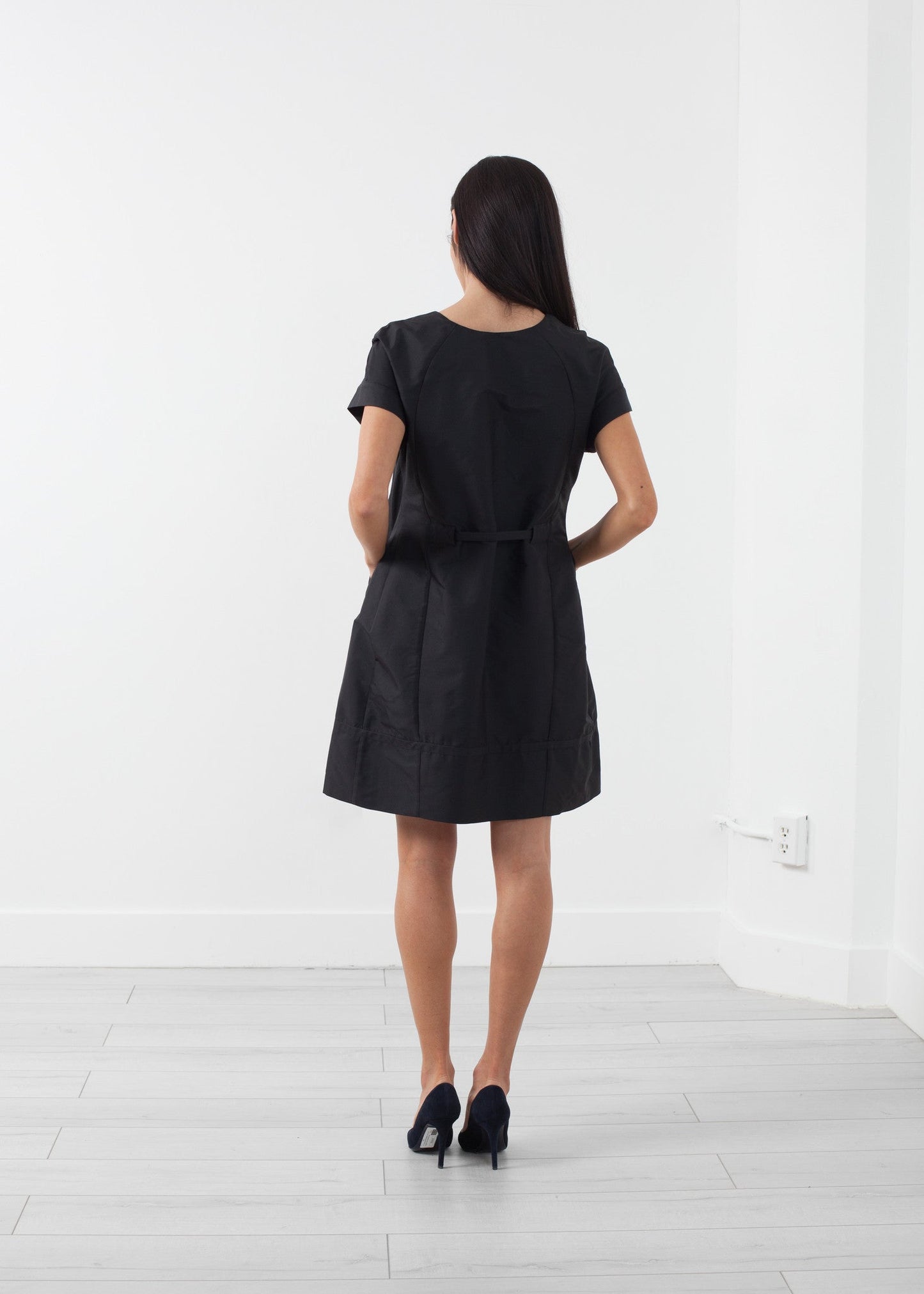 Re: Tenue dress
