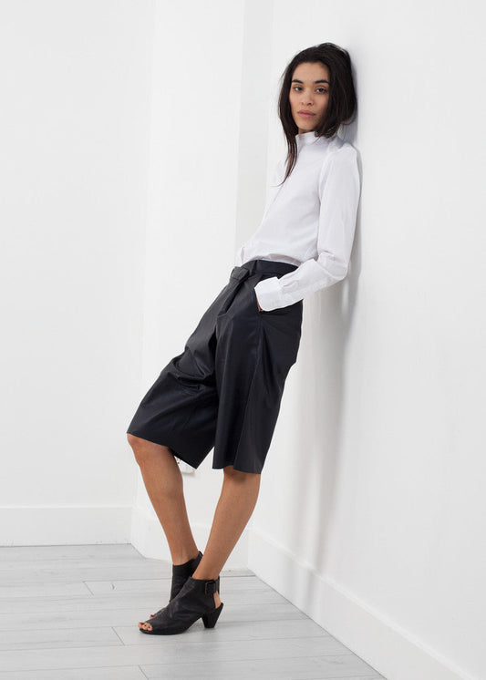 Featherweight Short