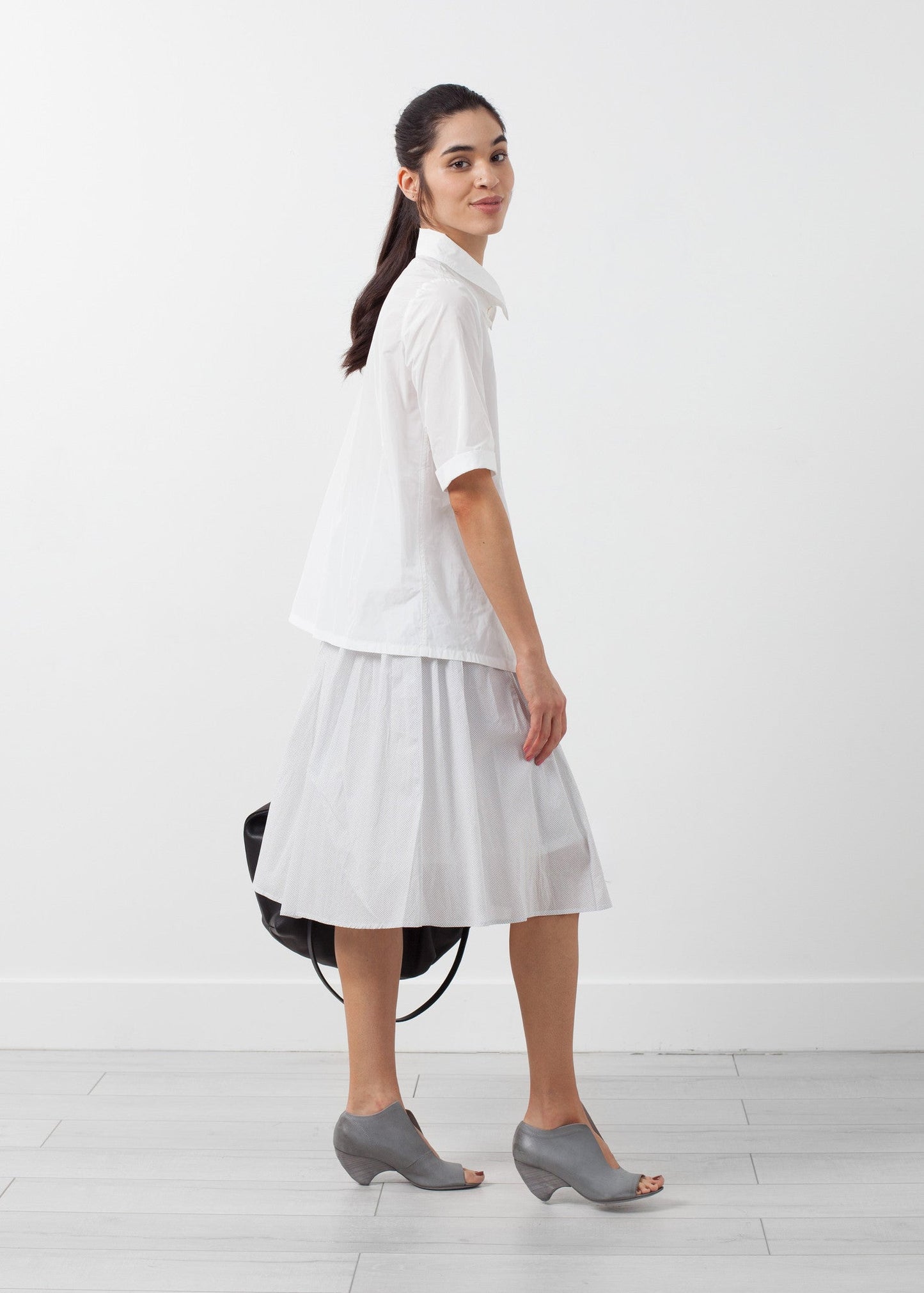 Short-sleeve button-up