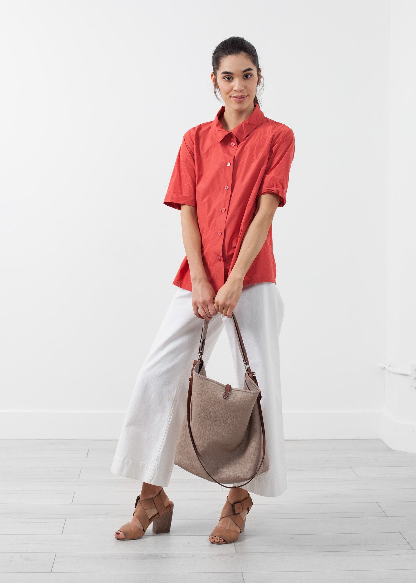 Short-sleeve button-up