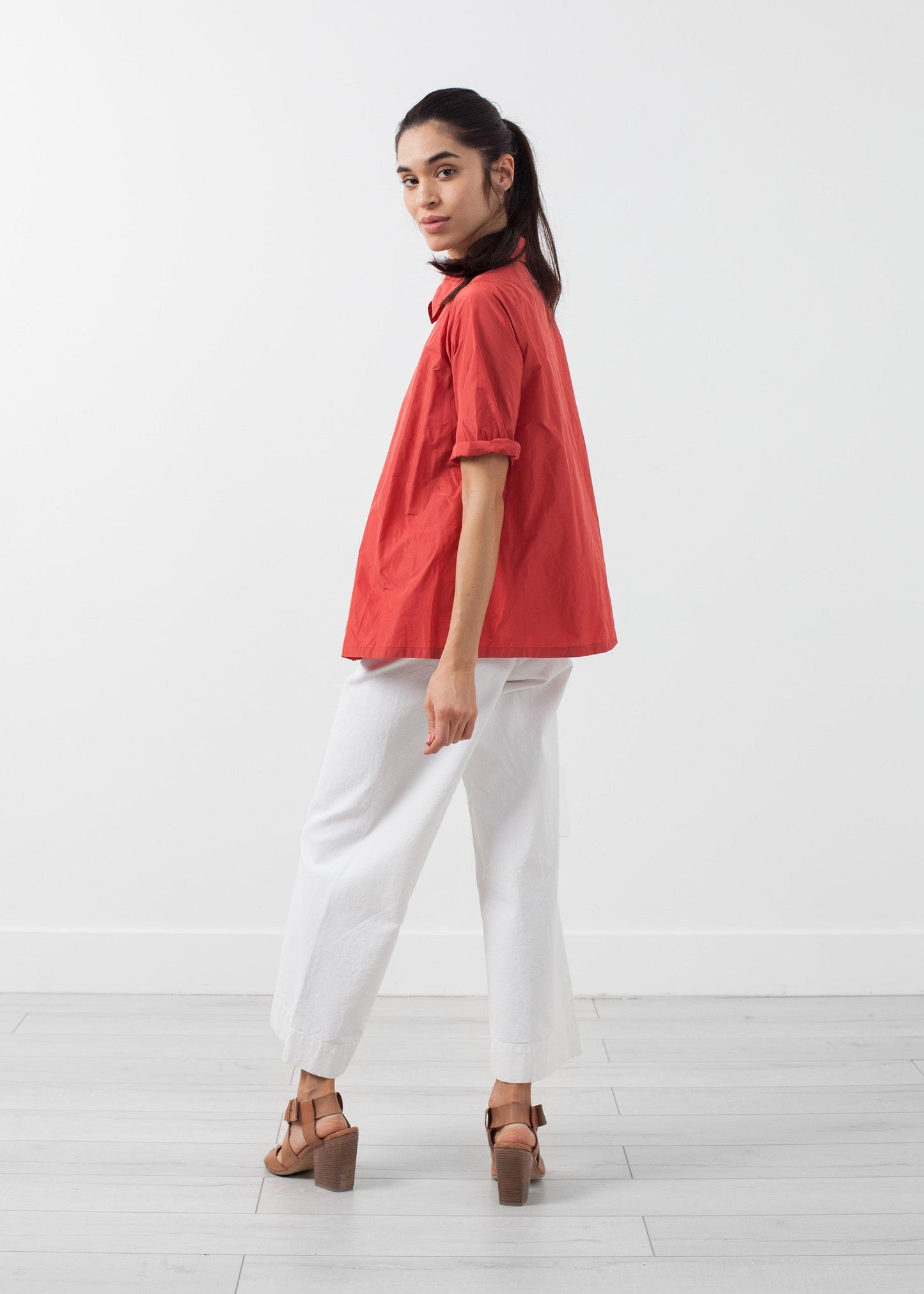 Short-sleeve button-up