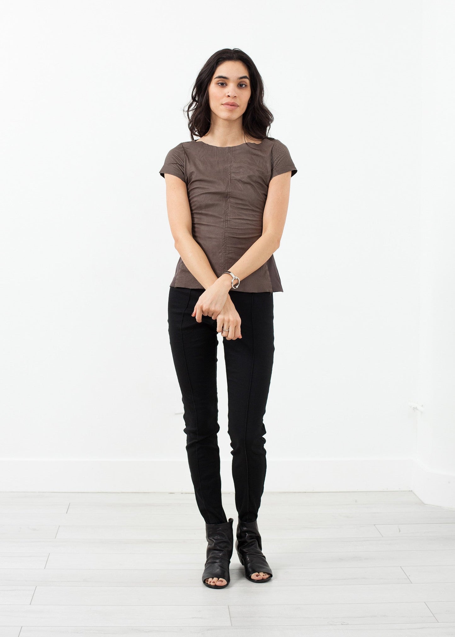 Short-sleeve button-up