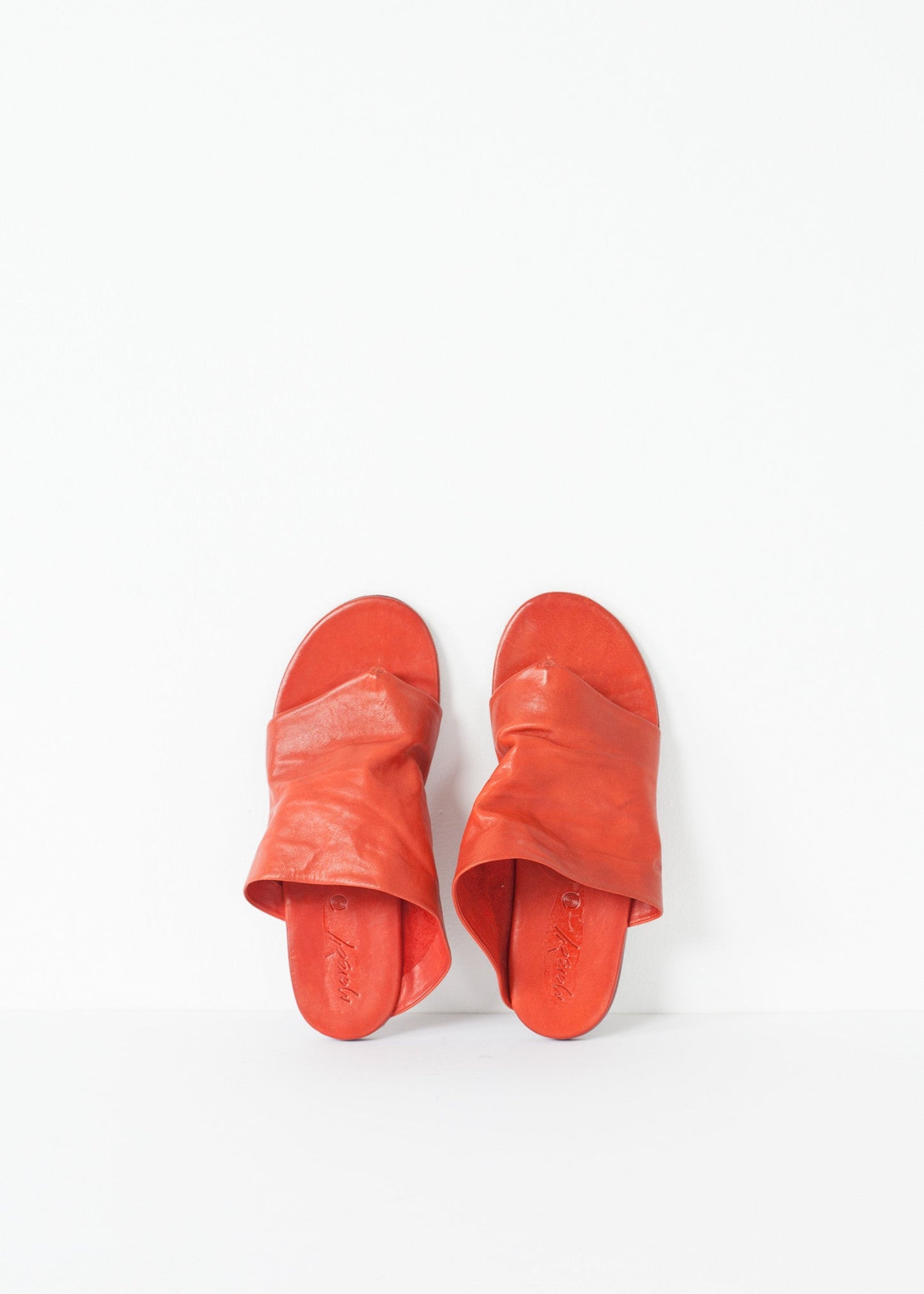 Are Sella Sandals in Red