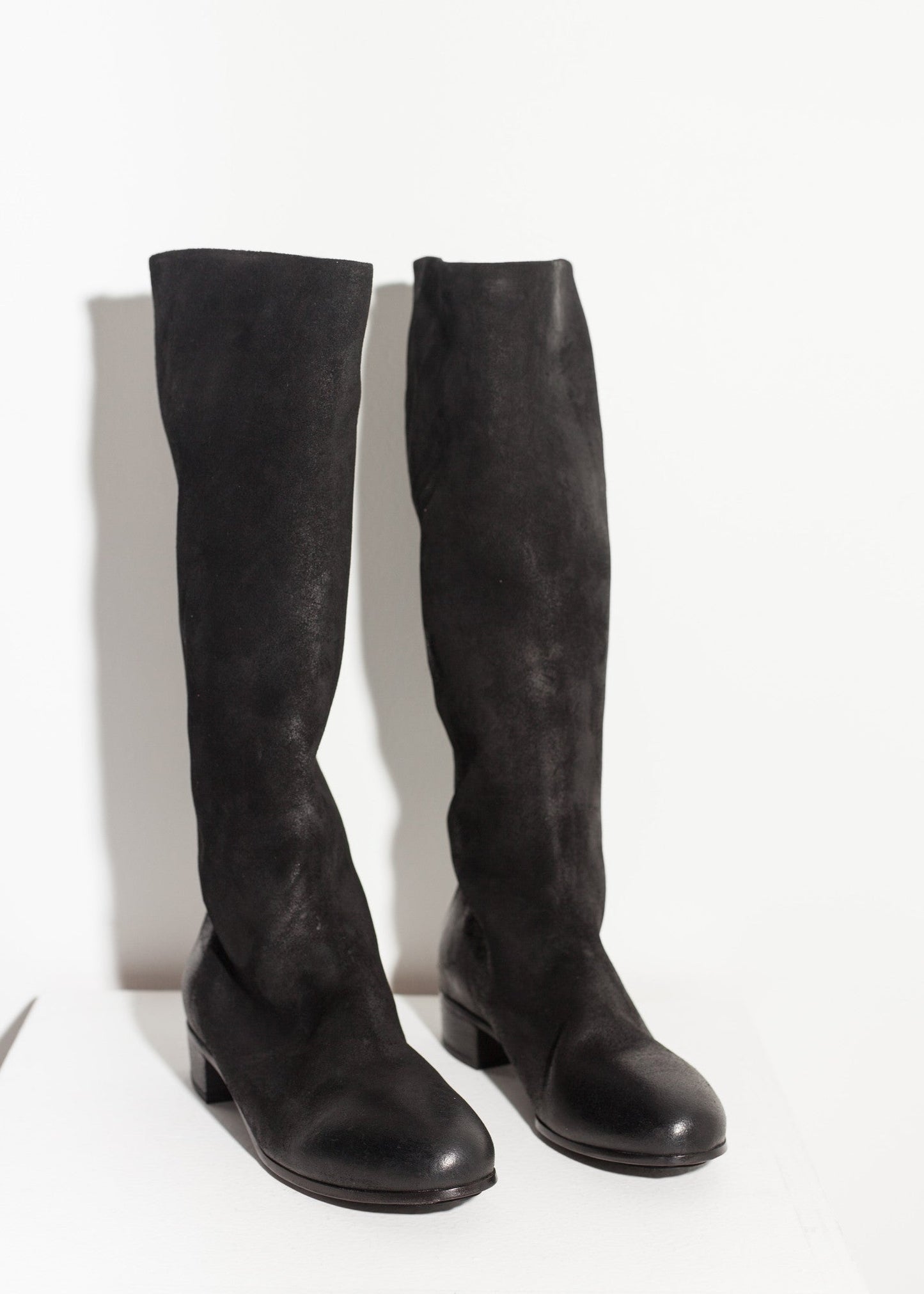 Knee-high boot in black