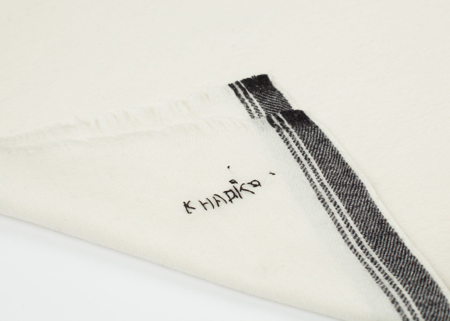 Edged Wool Scarf in Off-White